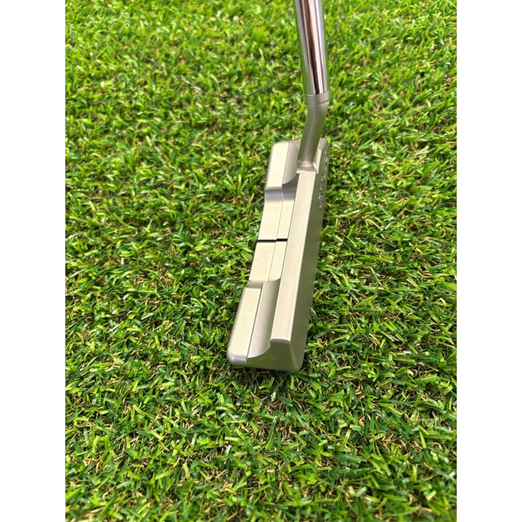 Scotty Cameron Select Newport 2.5 Special Select Putter 34” MINT
