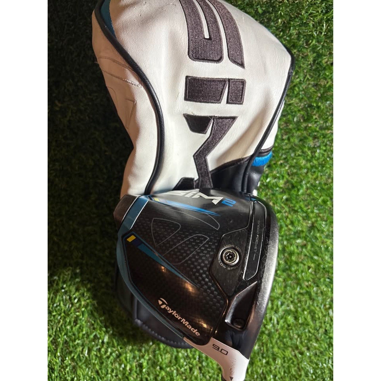 Golf Driver - TaylorMade SIM2 Max Driver 9.0° Stiff Flex HZRDUS 6.0