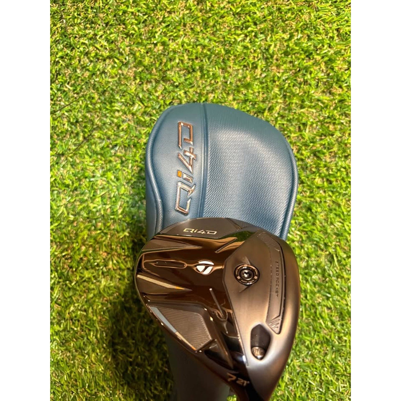 Golf Wood - TaylorMade Qi10 7 Wood 21° Senior Flex REAX 50g w HC *MINT*