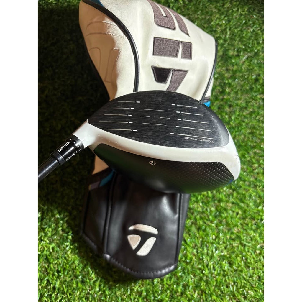Golf Driver - TaylorMade SIM2 Max Driver 9.0° Stiff Flex HZRDUS 6.0