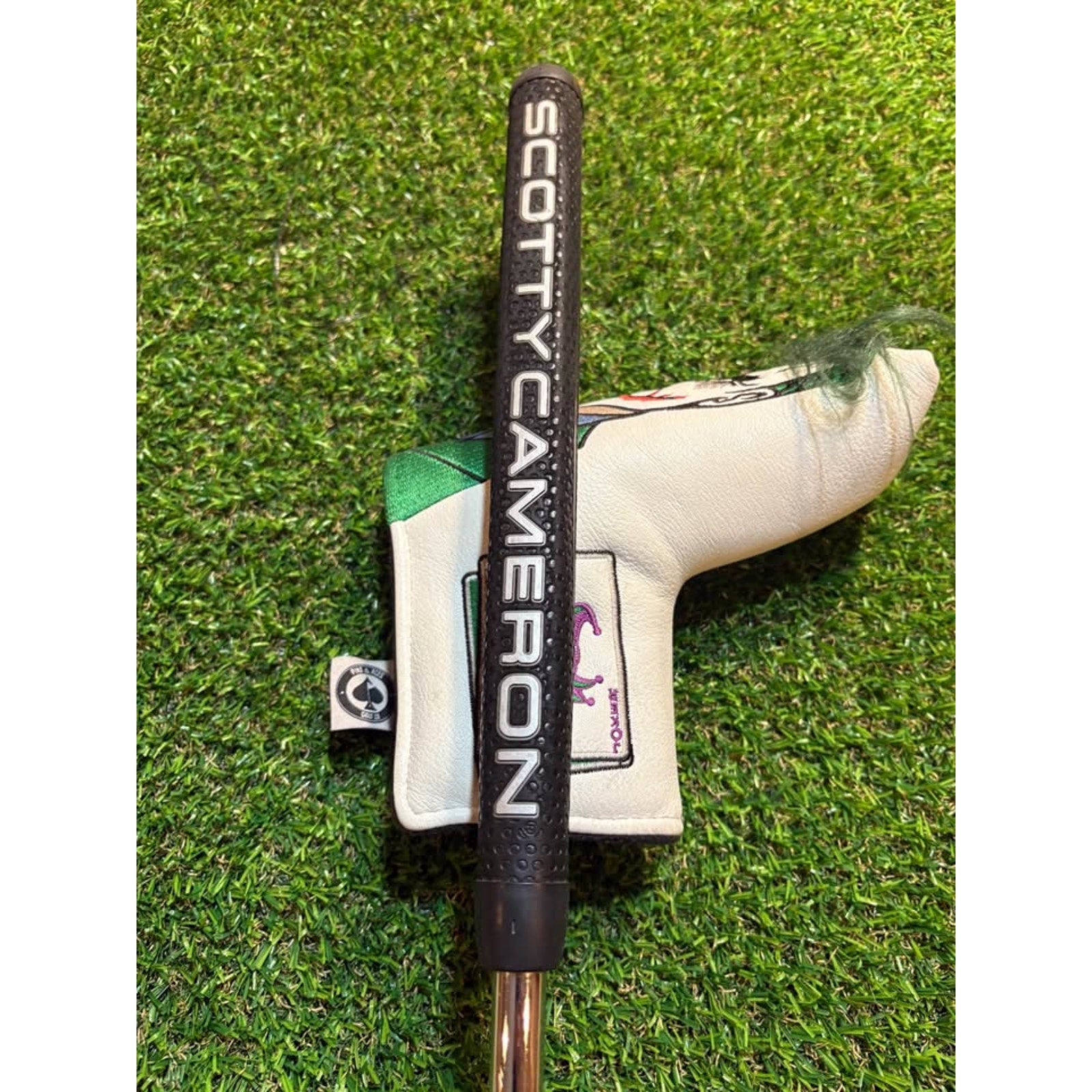 Scotty Cameron Select Newport 2 33” w HC & SC Grip