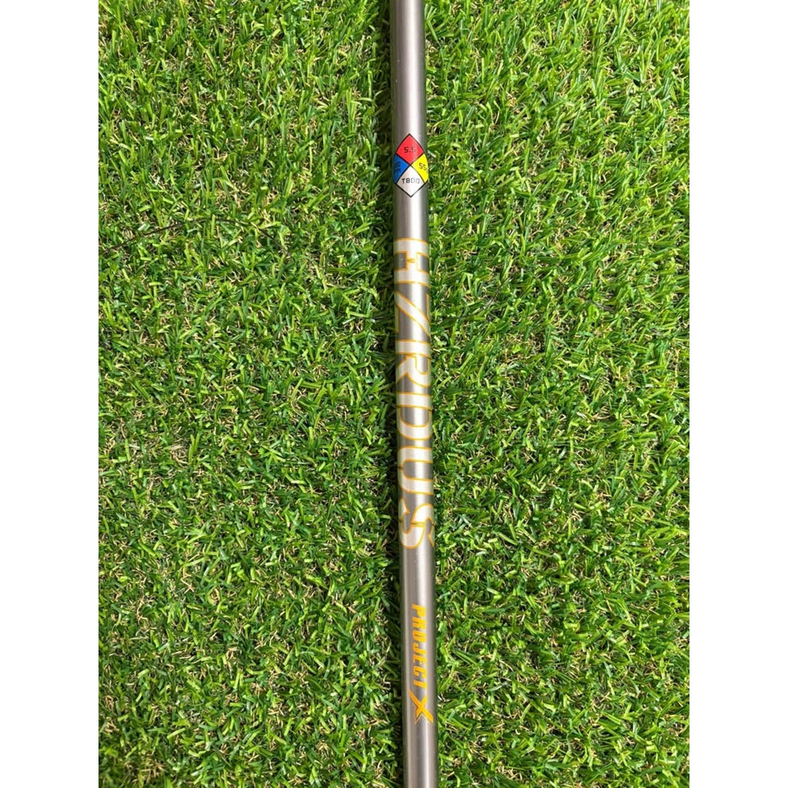 Left-Handed Callaway Maverick 10.5° Firm Flex Project X HZRDUS Yellow 5.5
