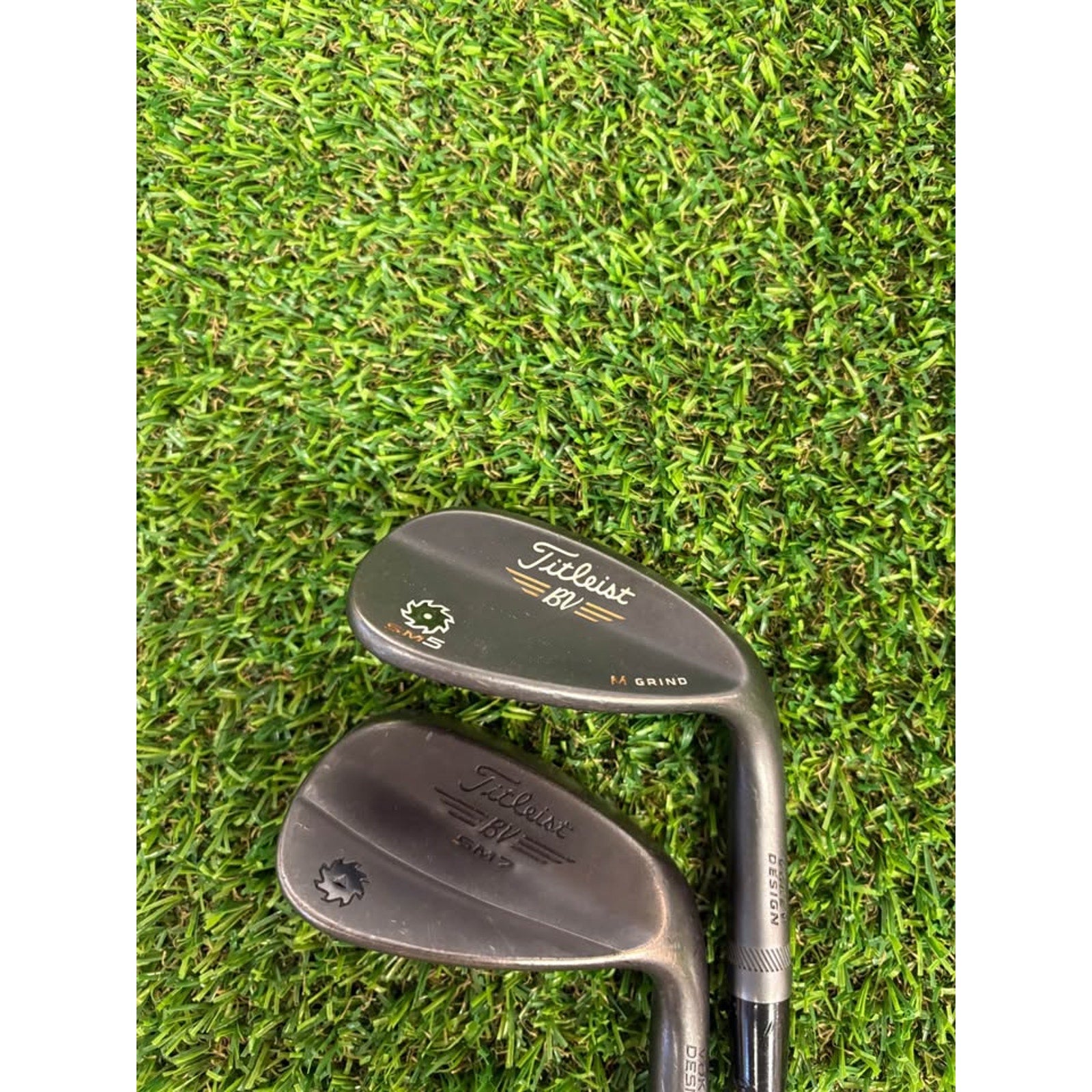 Wedge Set - Titleist SM7 Jet Black 52° & SM5 60° M Grind Wedge Flex