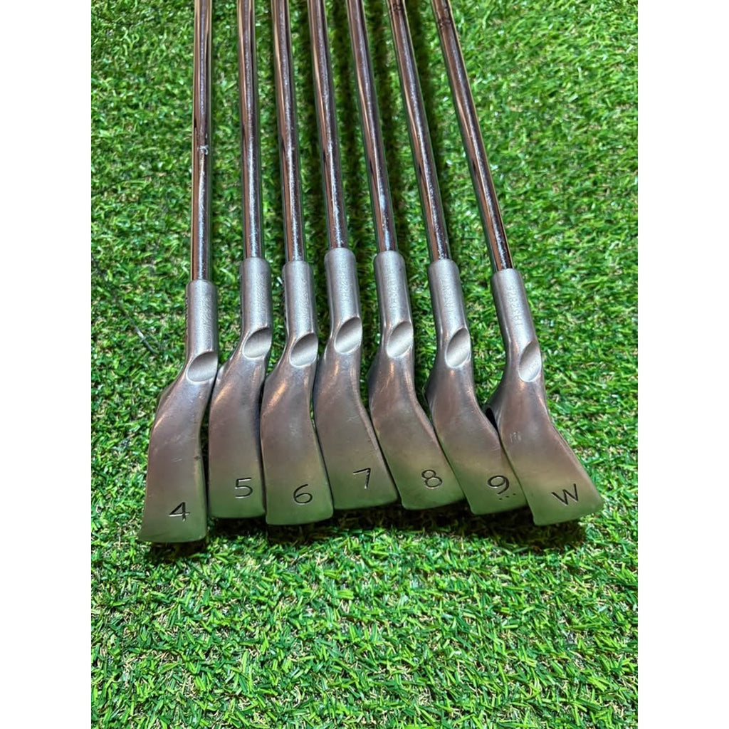 Iron Set - Left-Handed Ping G10 4–PW Stiff Flex AWT Steel Shafts
