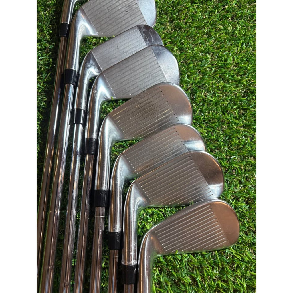 Golf Iron Set - Titleist 620 MB Iron Set 3-PW Extra Stiff AMT White X100