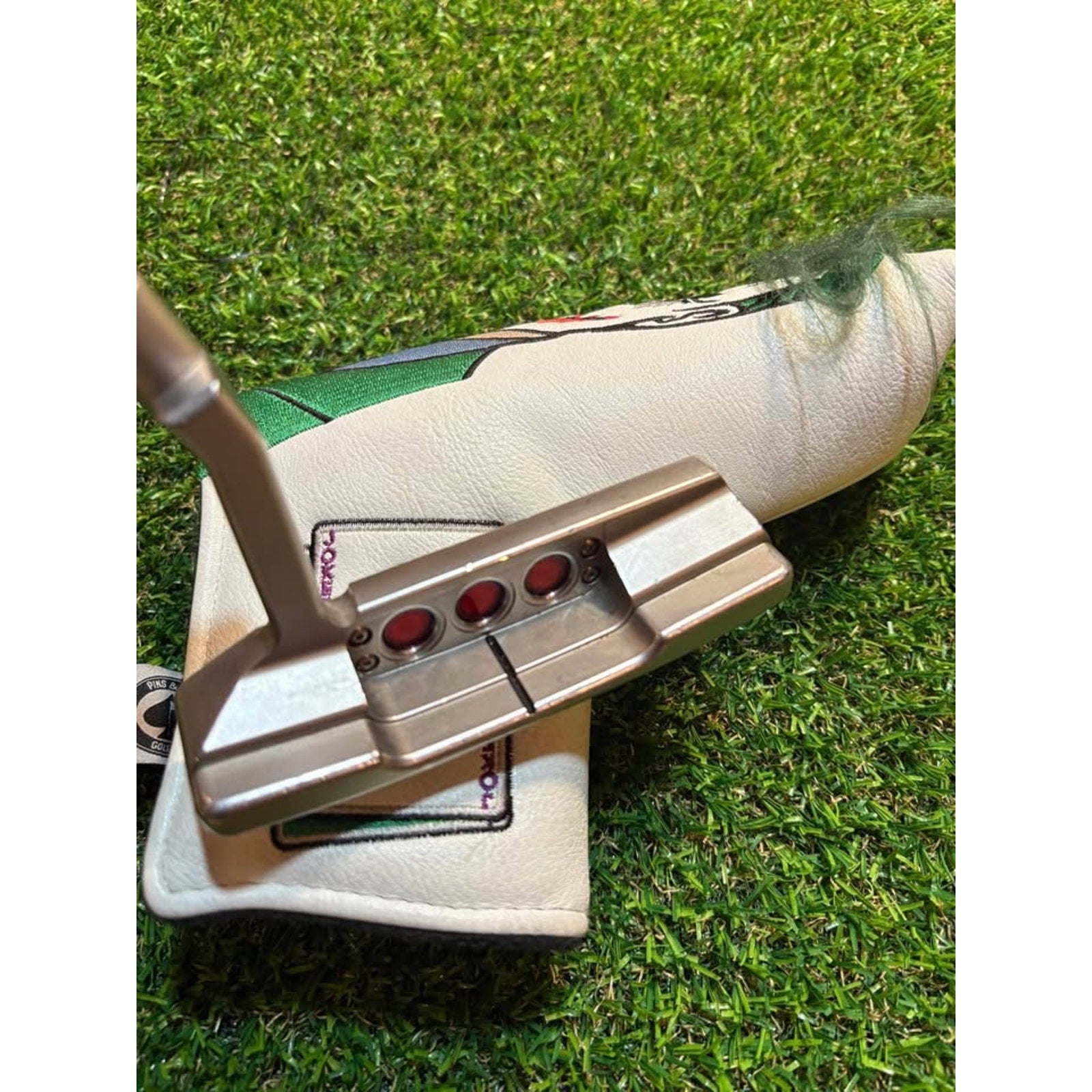 Scotty Cameron Select Newport 2 33” w HC & SC Grip